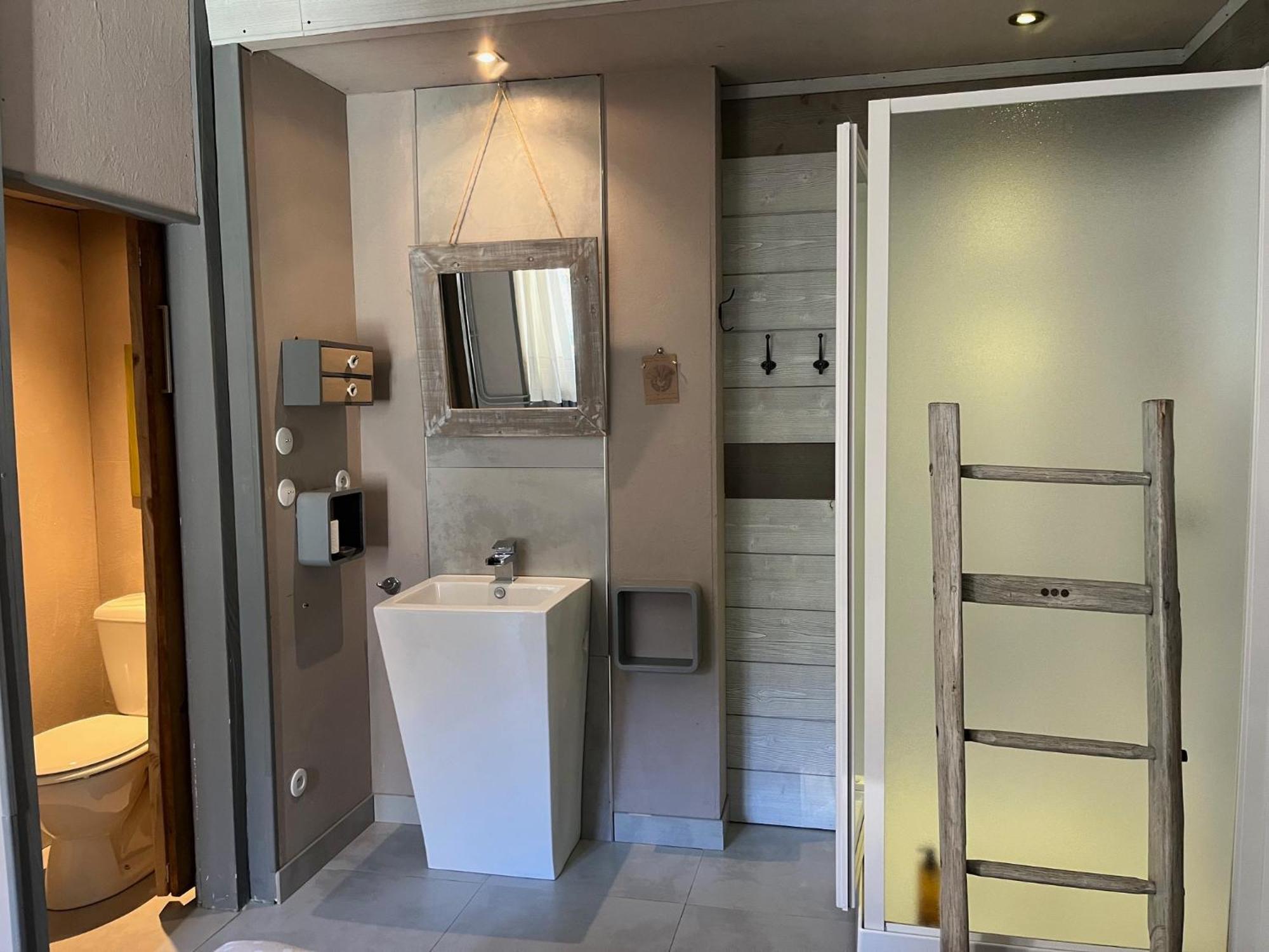 Les Remparts Apartment ลูซ-แซ็ง-โซเวอร์ ห้อง รูปภาพ